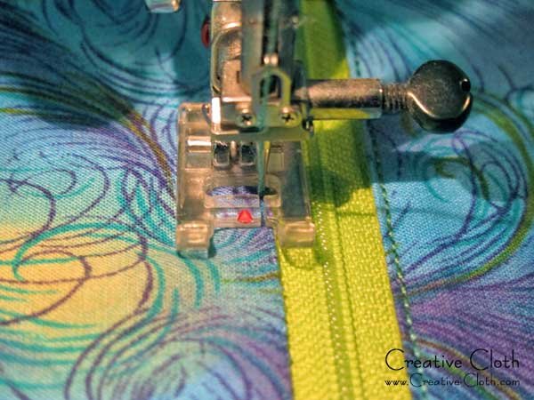 How to Design and Sew a Zipper Pocket for Your Bag