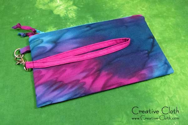 How to Add a Detachable Wristlet Strap to a Zipper Pouch